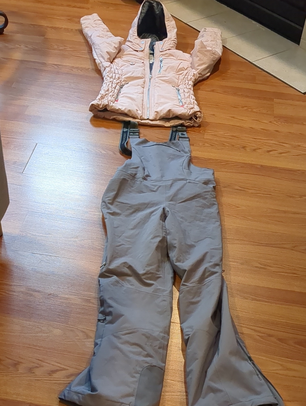 Obermeyer Powder Pink Ski Suit Set HydroBlock Insulated Jacket 12 Gray Pants 10